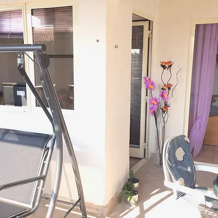 Apartmani Emilio Novalja Exterior photo