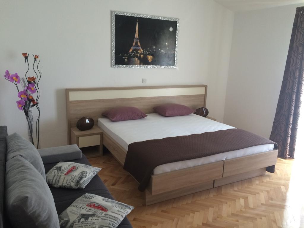 Emilio Apartment Novalja
